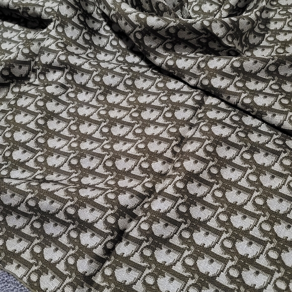 SOLD‼️Dior Monogram scarf khaki color Silk Twill 90cm - Picture 4 of 7